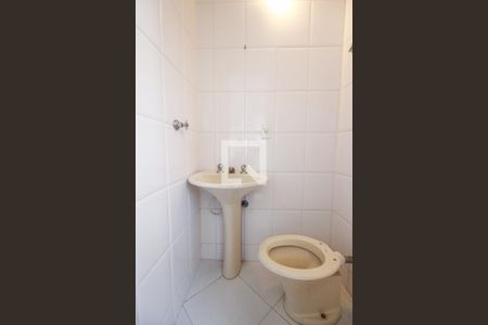 Apartamento à venda com 75m², 2 quartos e 1 vaga Apartamento à venda com 75m², 2 quartos e 1 vagaBanheiro de serviço