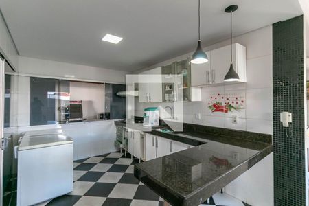 Casa para alugar com 450m², 4 quartos e 3 vagasCozinha