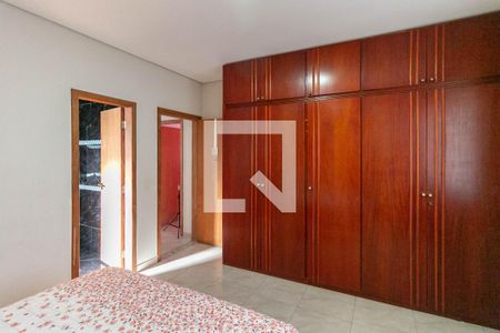 Casa para alugar com 450m², 4 quartos e 3 vagasQuarto Suíte