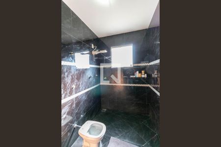 Casa para alugar com 450m², 4 quartos e 3 vagasBanheiro da Suíte