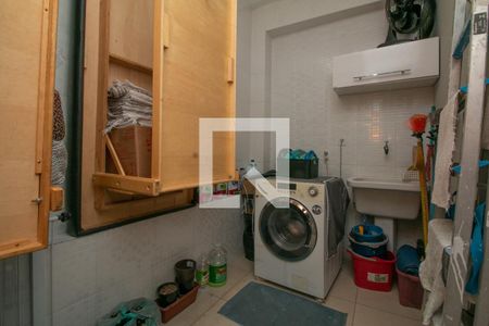 Casa à venda com 145m², 3 quartos e 2 vagasÁrea de Serviço