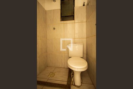 Banheiro de kitnet/studio para alugar com 1 quarto, 25m² em Centro Histórico, Porto Alegre