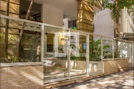 Apartamento para alugar com 110m², 2 quartos e 1 vagaFachada