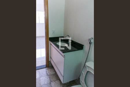 Casa de condomínio à venda com 45m², 2 quartos e sem vagaBanheiro