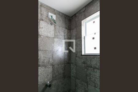 Casa de condomínio à venda com 45m², 2 quartos e sem vagaBanheiro