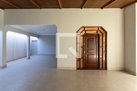 Casa para alugar com 430m², 4 quartos e 3 vagas Casa para alugar com 430m², 4 quartos e 3 vagasGaragem