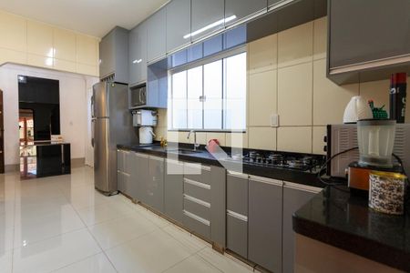 Casa para alugar com 430m², 4 quartos e 3 vagas Casa para alugar com 430m², 4 quartos e 3 vagasCozinha