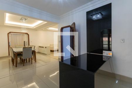 Casa para alugar com 430m², 4 quartos e 3 vagas Casa para alugar com 430m², 4 quartos e 3 vagasSala de Jantar