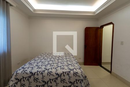 Casa para alugar com 430m², 4 quartos e 3 vagas Casa para alugar com 430m², 4 quartos e 3 vagasSuíte 1