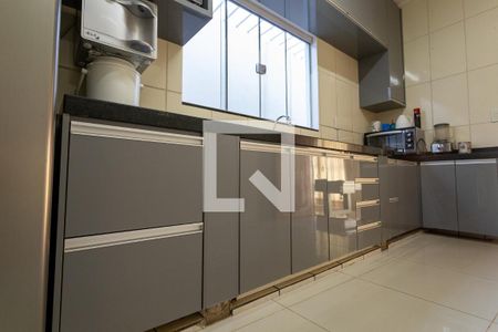 Casa para alugar com 430m², 4 quartos e 3 vagas Casa para alugar com 430m², 4 quartos e 3 vagasCozinha