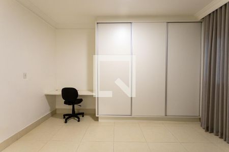 Casa para alugar com 430m², 4 quartos e 3 vagas Casa para alugar com 430m², 4 quartos e 3 vagasSuíte 2