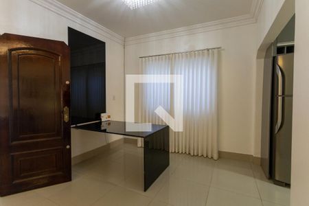 Casa para alugar com 430m², 4 quartos e 3 vagas Casa para alugar com 430m², 4 quartos e 3 vagasSala de Jantar