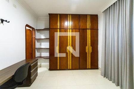 Casa para alugar com 430m², 4 quartos e 3 vagas Casa para alugar com 430m², 4 quartos e 3 vagasSuíte 3