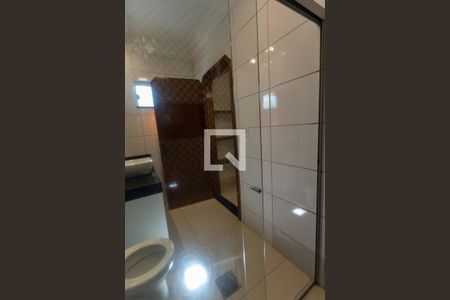 Casa para alugar com 430m², 4 quartos e 3 vagas Casa para alugar com 430m², 4 quartos e 3 vagasBanheiro da Suíte 1