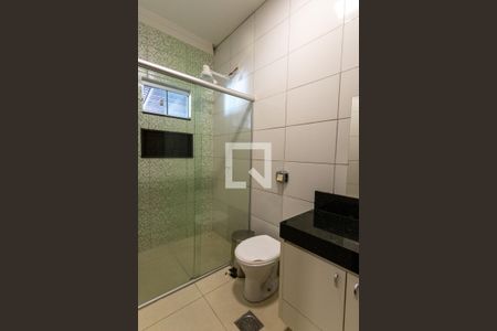 Casa para alugar com 430m², 4 quartos e 3 vagas Casa para alugar com 430m², 4 quartos e 3 vagasBanheiro da Suíte 2
