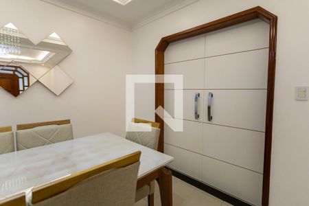Casa para alugar com 430m², 4 quartos e 3 vagas Casa para alugar com 430m², 4 quartos e 3 vagasSala de Jantar