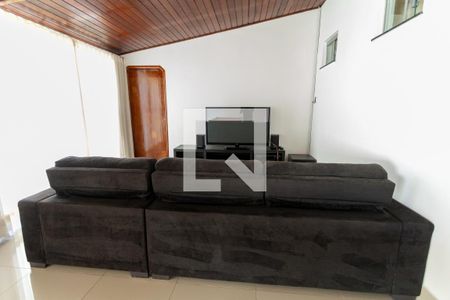 Casa para alugar com 430m², 4 quartos e 3 vagas Casa para alugar com 430m², 4 quartos e 3 vagasSala de TV 2