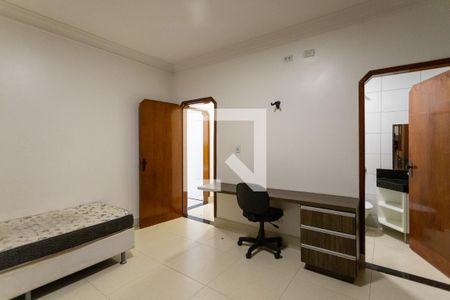 Casa para alugar com 430m², 4 quartos e 3 vagas Casa para alugar com 430m², 4 quartos e 3 vagasSuíte 3