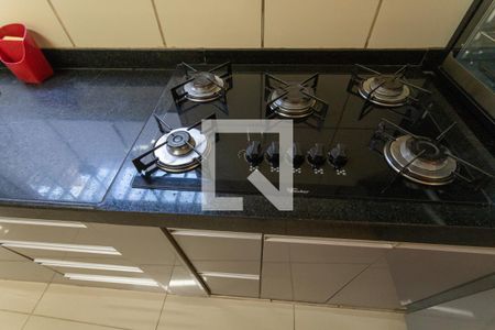 Casa para alugar com 430m², 4 quartos e 3 vagas Casa para alugar com 430m², 4 quartos e 3 vagasCozinha