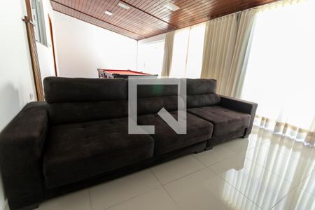 Casa para alugar com 430m², 4 quartos e 3 vagas Casa para alugar com 430m², 4 quartos e 3 vagasSala de TV 2