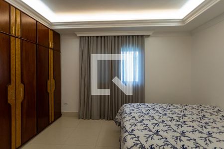 Casa para alugar com 430m², 4 quartos e 3 vagas Casa para alugar com 430m², 4 quartos e 3 vagasSuíte 1
