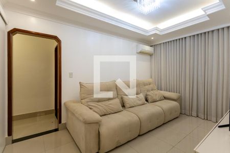 Casa para alugar com 430m², 4 quartos e 3 vagas Casa para alugar com 430m², 4 quartos e 3 vagasSala de TV 1