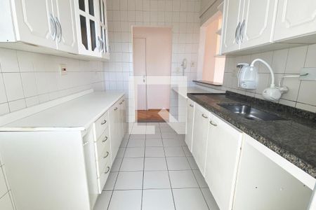 Apartamento para alugar com 64m², 2 quartos e 1 vagaCozinha