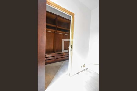Apartamento para alugar com 314m², 3 quartos e 2 vagasCloset Suíte 01