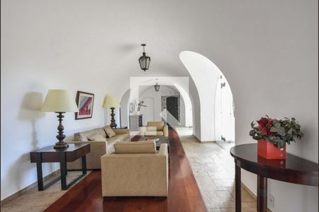 Apartamento para alugar com 314m², 3 quartos e 2 vagasHal