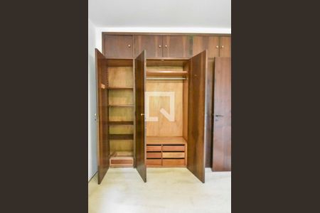 Apartamento para alugar com 314m², 3 quartos e 2 vagasQuarto 02