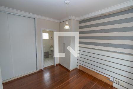 Apartamento para alugar com 184m², 4 quartos e 3 vagasSuíte 1