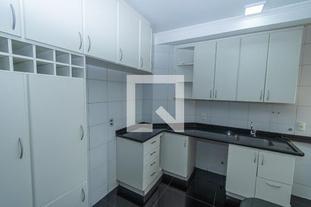 Apartamento para alugar com 184m², 4 quartos e 3 vagasCozinha