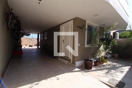 Casa à venda com 230m², 4 quartos e 2 vagasGaragem