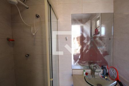 Casa à venda com 230m², 4 quartos e 2 vagasBanheiro de Serviço