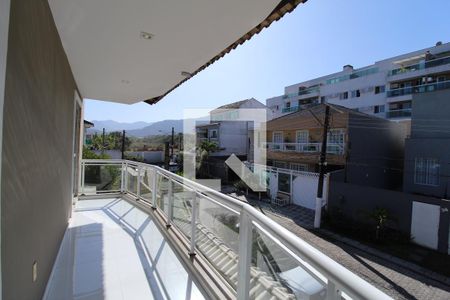 Casa à venda com 230m², 4 quartos e 2 vagasVaranda - Quarto 2 e Quarto 3