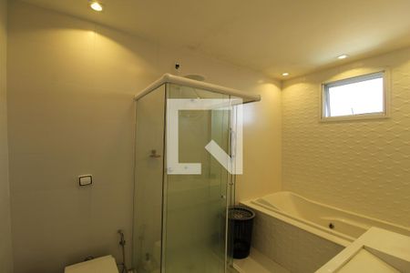 Casa à venda com 230m², 4 quartos e 2 vagasBanheiro - Suíte