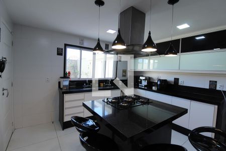 Casa à venda com 230m², 4 quartos e 2 vagasCozinha