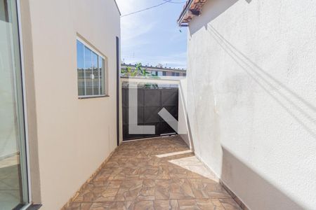 Garagem de casa à venda com 4 quartos, 300m² em Fundação da Casa Popular, Campinas