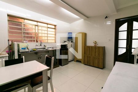 Casa à venda com 125m², 3 quartos e 2 vagasCozinha  2 / Área de Serviço