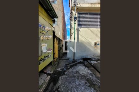 Casa para alugar com 60m², 1 quarto e sem vaga Casa para alugar com 60m², 1 quarto e sem vagaFachada