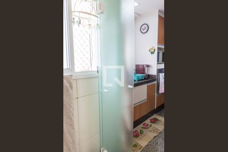 Apartamento à venda com 90m², 3 quartos e 2 vagas Apartamento à venda com 90m², 3 quartos e 2 vagasÁrea de Serviço