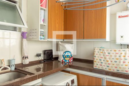 Apartamento à venda com 90m², 3 quartos e 2 vagas Apartamento à venda com 90m², 3 quartos e 2 vagasÁrea de Serviço