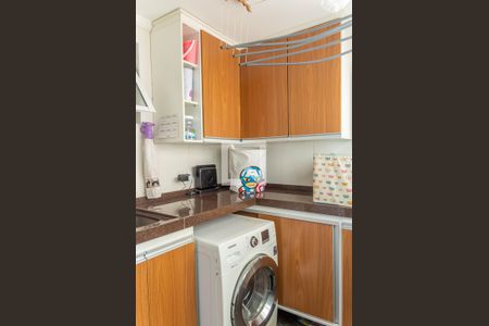 Apartamento à venda com 90m², 3 quartos e 2 vagas Apartamento à venda com 90m², 3 quartos e 2 vagasÁrea de Serviço