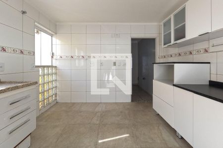 Casa à venda com 200m², 3 quartos e 2 vagas Casa à venda com 200m², 3 quartos e 2 vagasCozinha 1