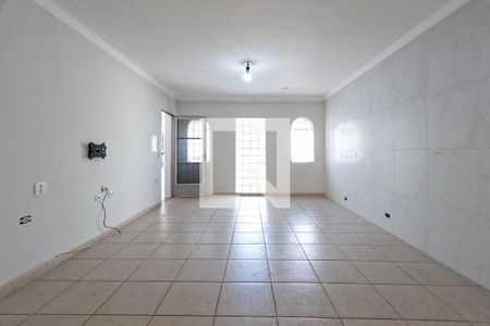 Casa à venda com 200m², 3 quartos e 2 vagas Casa à venda com 200m², 3 quartos e 2 vagasSala