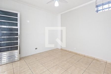 Casa à venda com 200m², 3 quartos e 2 vagas Casa à venda com 200m², 3 quartos e 2 vagasSuíte