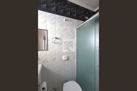 Casa à venda com 200m², 3 quartos e 2 vagas Casa à venda com 200m², 3 quartos e 2 vagasBanheiro 2