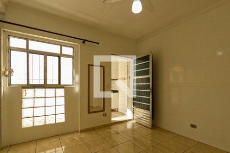 Casa à venda com 200m², 3 quartos e 2 vagas Casa à venda com 200m², 3 quartos e 2 vagasSuíte