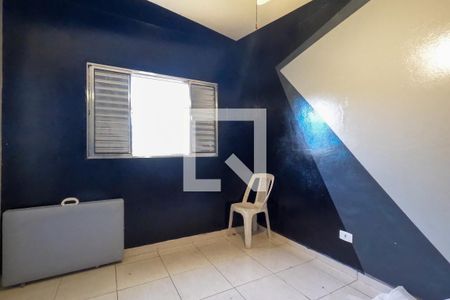 Casa à venda com 200m², 3 quartos e 2 vagas Casa à venda com 200m², 3 quartos e 2 vagasQuarto 2