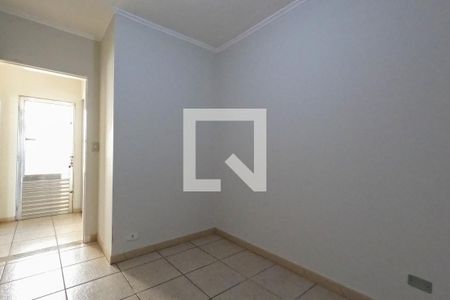 Casa à venda com 200m², 3 quartos e 2 vagas Casa à venda com 200m², 3 quartos e 2 vagasQuarto 1
